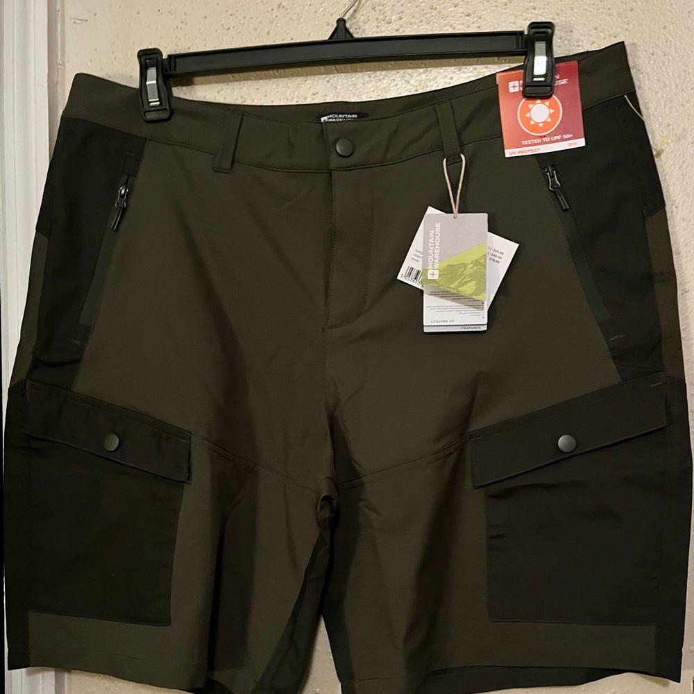 Ladies Hiking Shorts Sz 18